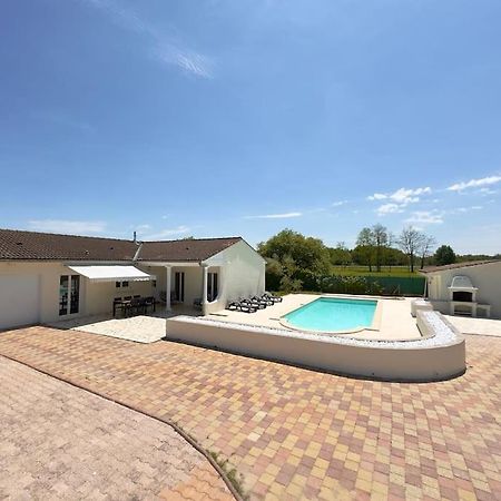 Maison Chaleureuse Avec Piscine Izon Eksteriør bilde