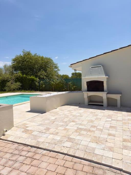 Maison Chaleureuse Avec Piscine Izon Eksteriør bilde
