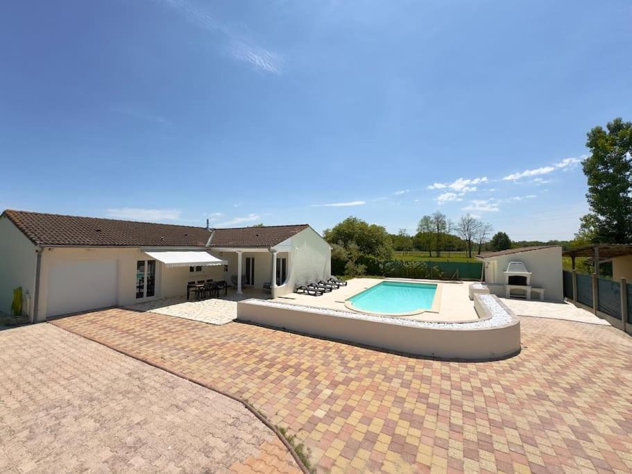 Maison Chaleureuse Avec Piscine Izon Eksteriør bilde