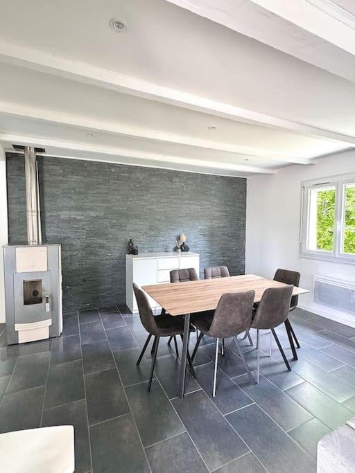 Maison Chaleureuse Avec Piscine Izon Eksteriør bilde